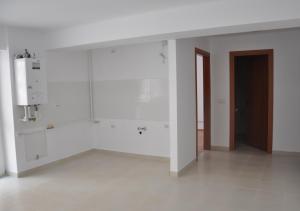 Vand apartament 2 camere oferta