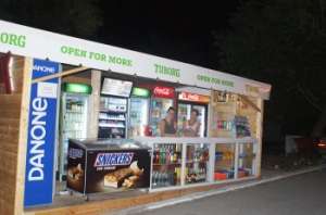 Inchiriez spatii comerciale costinesti