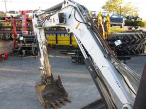 Mini excavator Bobcat 331