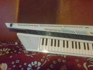 YAMAHA  shs 200