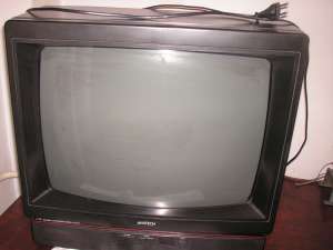 Vand televizoare CRT (tub) 37-70 cm