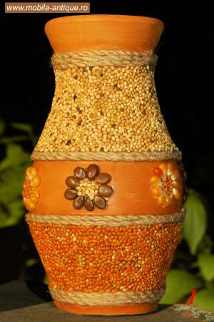 Vase din lut Ornamentale