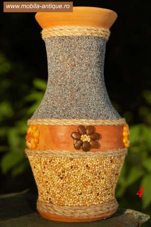 Vase din lut Ornamentale