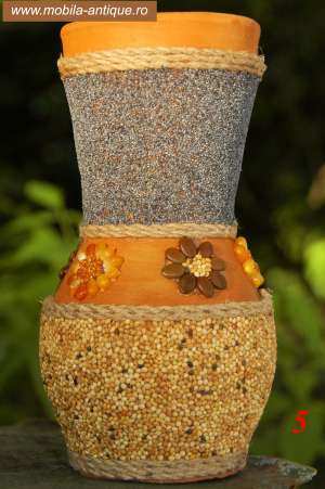Vase din lut Ornamentale