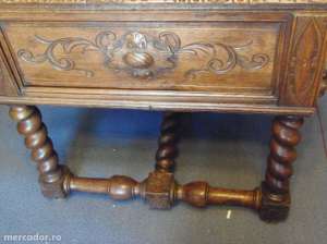 BIROU BOGAT SCULPTAT LOUIS XIII