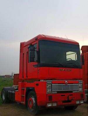 Renault Magnum