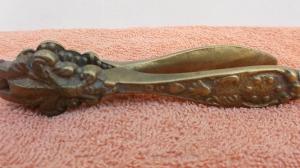 Cleste bronz masiv de spart nuci