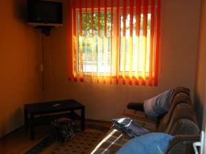 Inchiriez apartament de sezon