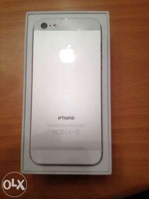iphone 5 ,  16 gb ,  alb ,  impecabil Neverlocked