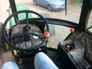 VAND TRACTOR JOHN DEERE 3140 4X4