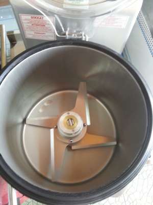 Mixer profesional humus si legume