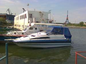 Salupa bayliner Ciera 2455 cu peridoc