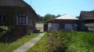 Vand casa si teren 2300 mp Campulung Muscel,  Voinesti - Arges