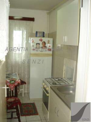 Garsoniera decomandata,    33 mp,    zona centrala