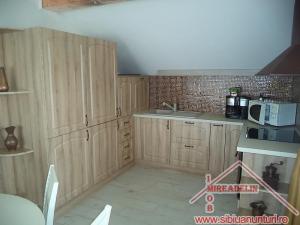 INCHIRIEZ APARTAMENT 3 CAMERE,  ZONA CALEA DUMBRAVII
