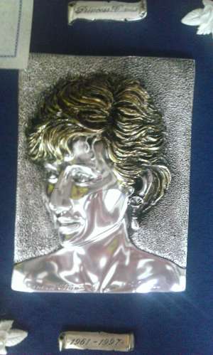 Vand tablou din argint