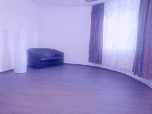 Apartament 5 camere de inchiriat in zona Universitate
