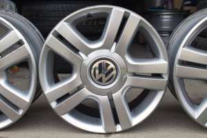 Jante originale VW T5 Caravelle Multivan pe 16