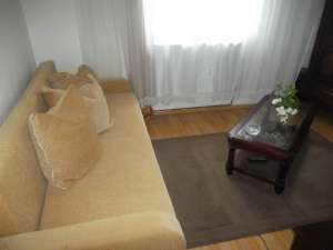 VAND CASA 2 CAM BAIE BUCATARIE DE LUX  CENTRALA TERMICA  CONDITI CA LA BLOC APA CALDA CALDURA  PRET