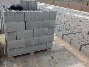 Boltari si tuburi diferite dimensiuni