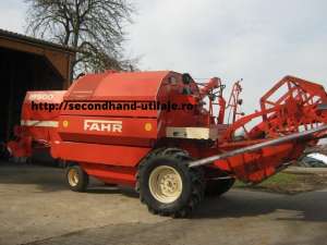 combine treierat DEUTZ FAHR M900