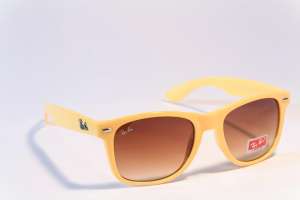 vand ochelari RayBan