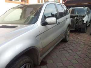 dezmembrari bmw x 5 e 53
