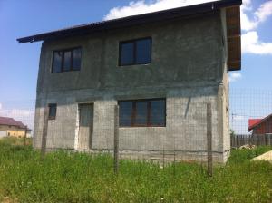 Casa com Berceni