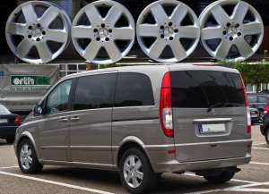 Jante originale Mercedes Viano pe 17