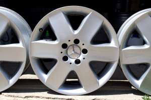 Jante originale Mercedes Viano pe 17