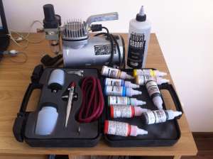 Set NOUNOUT de Aerograf, compresor, vopsele si curatator