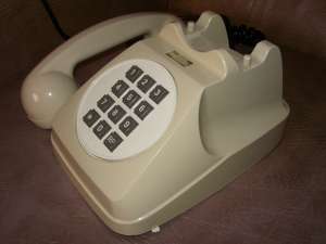 telefon vechi vintage si alte modele diferite in stare impecabila ,   