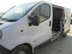 dezmembrez opel vivaro