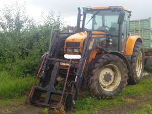 Vand tractor Renault Ares 630 4x4