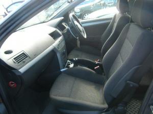 Dezmembrez opel astra 2005 1.7