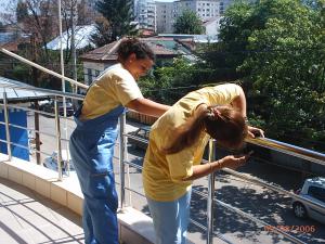 CURATENIE/CLEANING