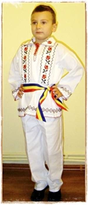 Costume populare de baieti